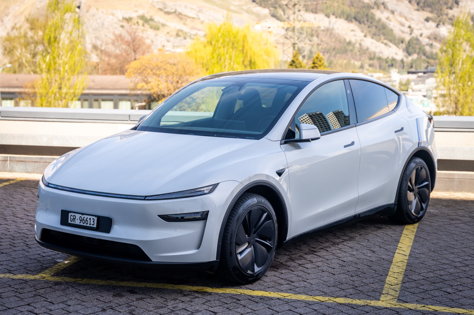 Tesla von Transfer 24